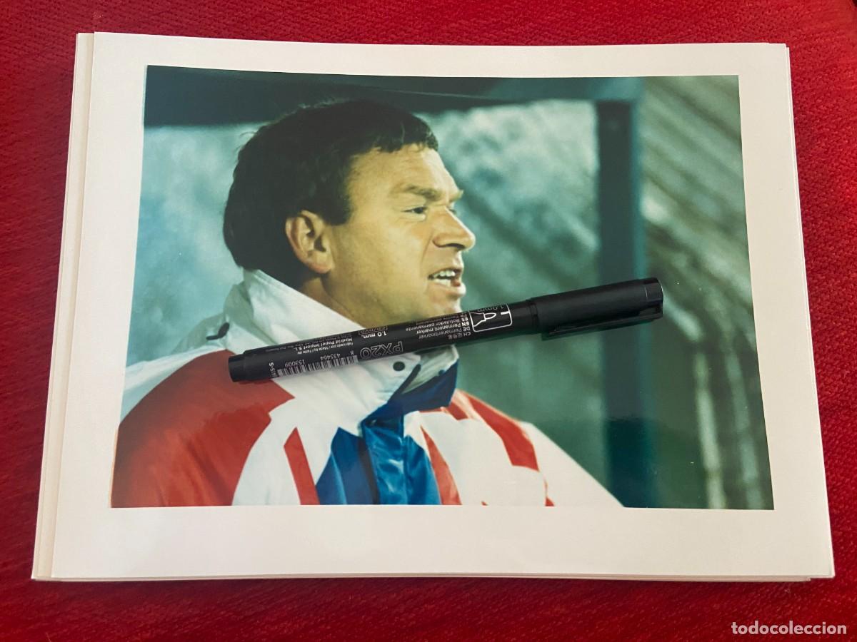 Sports collectibles: F32836 FOTO FOTOGRAFIA ORIGINAL SELECCION ESPA&Ntilde;OLA ESPA&Ntilde;A JAVIER CLEMENTE