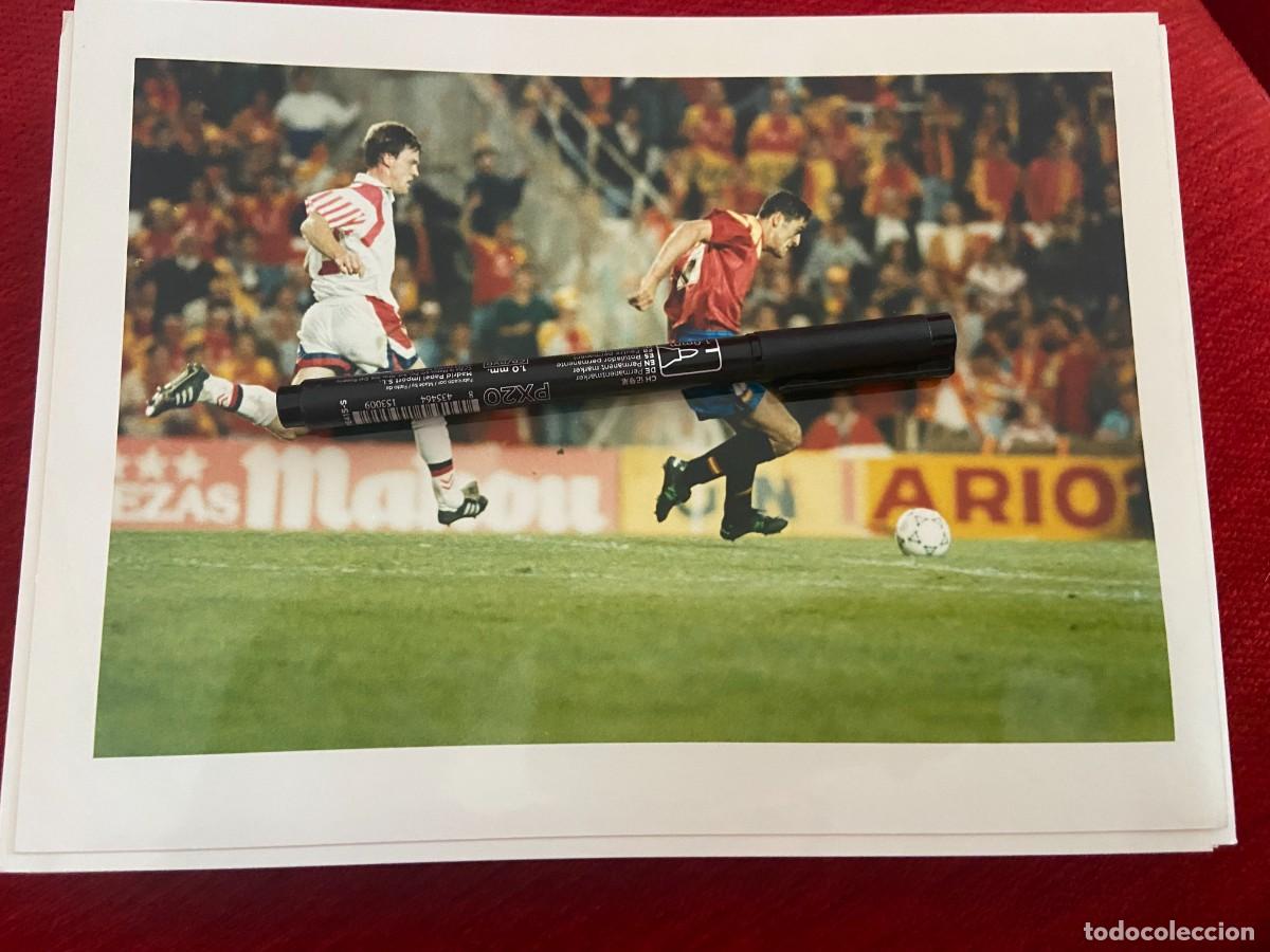 Collectionnisme sportif: F32871 FOTO FOTOGRAFIA ORIGINAL SELECCION ESPA&Ntilde;OLA ESPA&Ntilde;A 1-0 DINAMARCA (17-11-1993) KIKO NARVAEZ