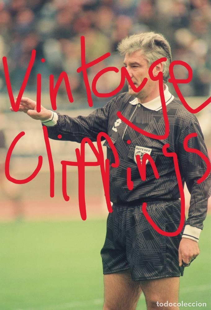 Coleccionismo deportivo: JOAQUIN URIO VELAZQUEZ Fotografia 1993 Arbitro Vasco Futbol Liga 92-93 foto 10x15