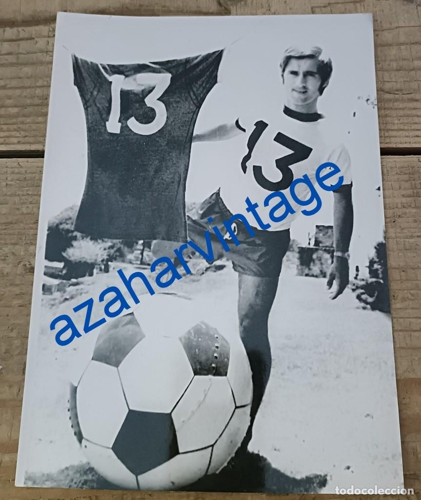Collectionnisme sportif: ANTIGUA FOTOGRAFIA DEL JUGADOR DEL BAYERN DE MUNICH, GERD MULLER, 128X178MM