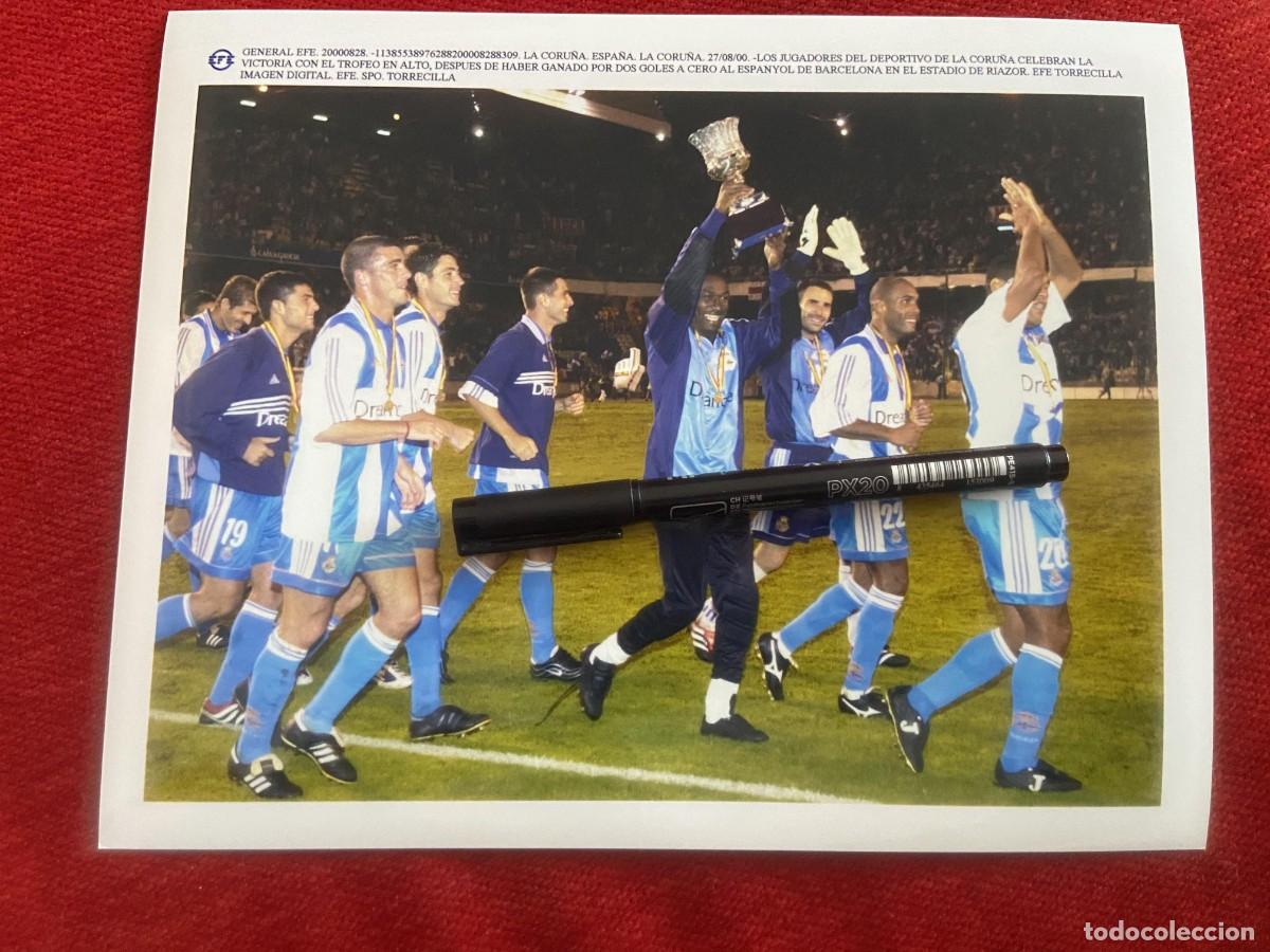 Coleccionismo deportivo: F33447 FOTO FOTOGRAFIA ORIGINAL DEPORTIVO CORU&Ntilde;A CELEBRACION CAMPEON FINAL SUPERCOPA ESPA&Ntilde;A 2000