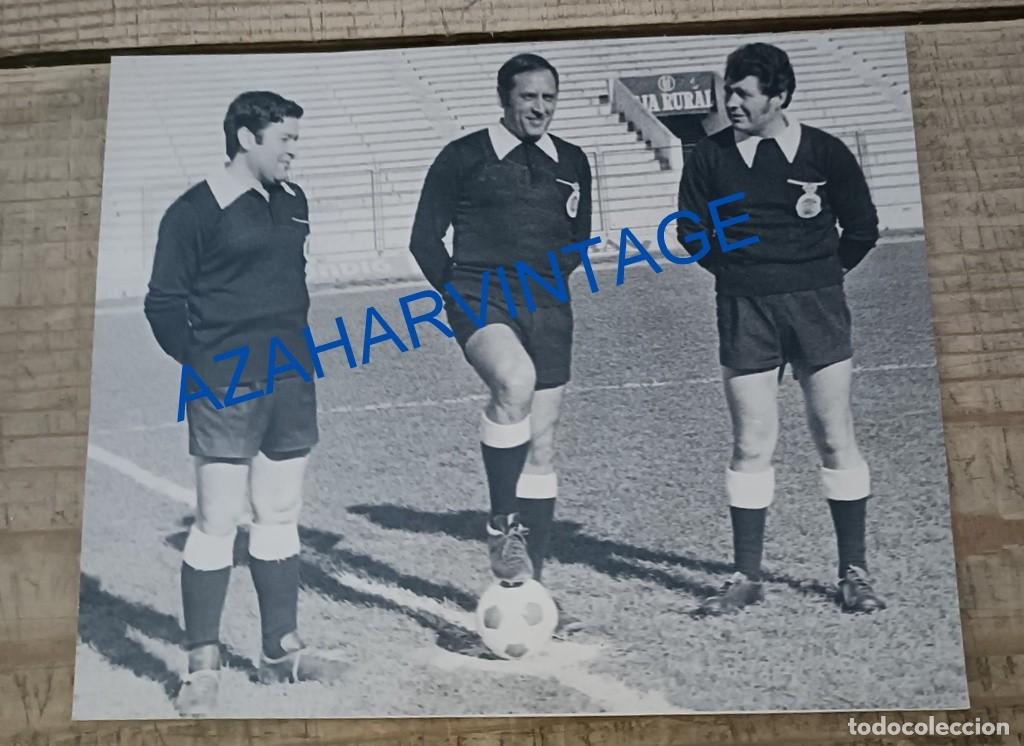 Sports collectibles: A&Ntilde;OS 70-80, ANTIGUA FOTOGRAFIA DEL ARBITRO PASCUAL TEJERINA, 138X114MM