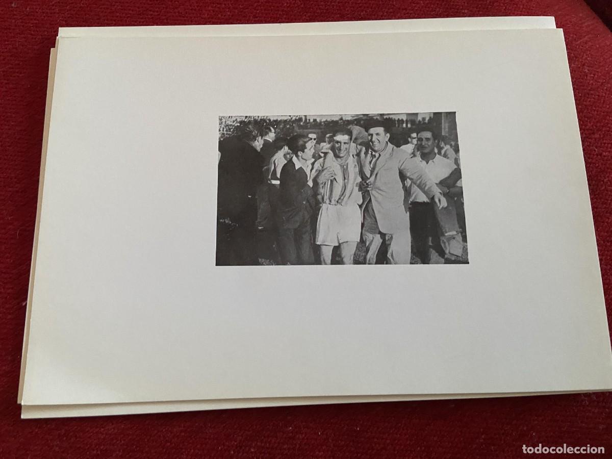 Collectionnisme sportif: F33927 FOTO FOTOGRAFIA SOBRE CARTULINA FUTBOL PUBLICO DESCONOZCO EQUIPO JUGADOR???