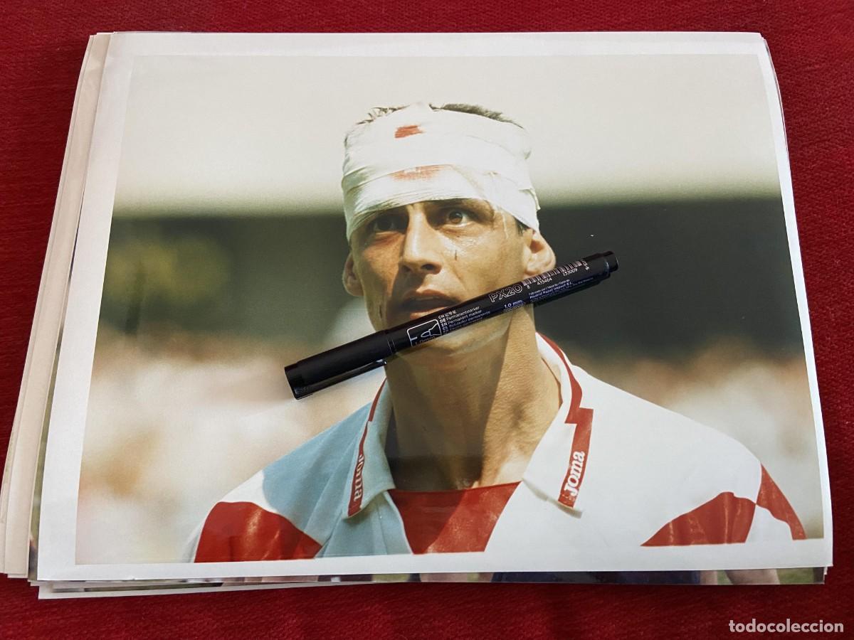 Sports collectibles: FF1437 FOTO FOTOGRAFIA ORIGINAL RAYO VALLECANO BRECHA CABEZA DESCONOZCO EL JUGADOR???