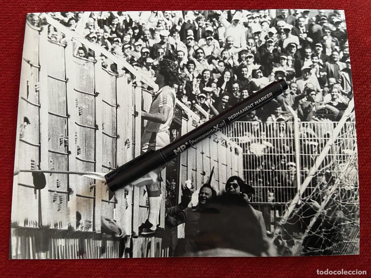 Collectionnisme sportif: F33952 FOTO FOTOGRAFIA ORIGINAL FUTBOL CELEBRACION GOL &iquest;RAYO VALLECANO?