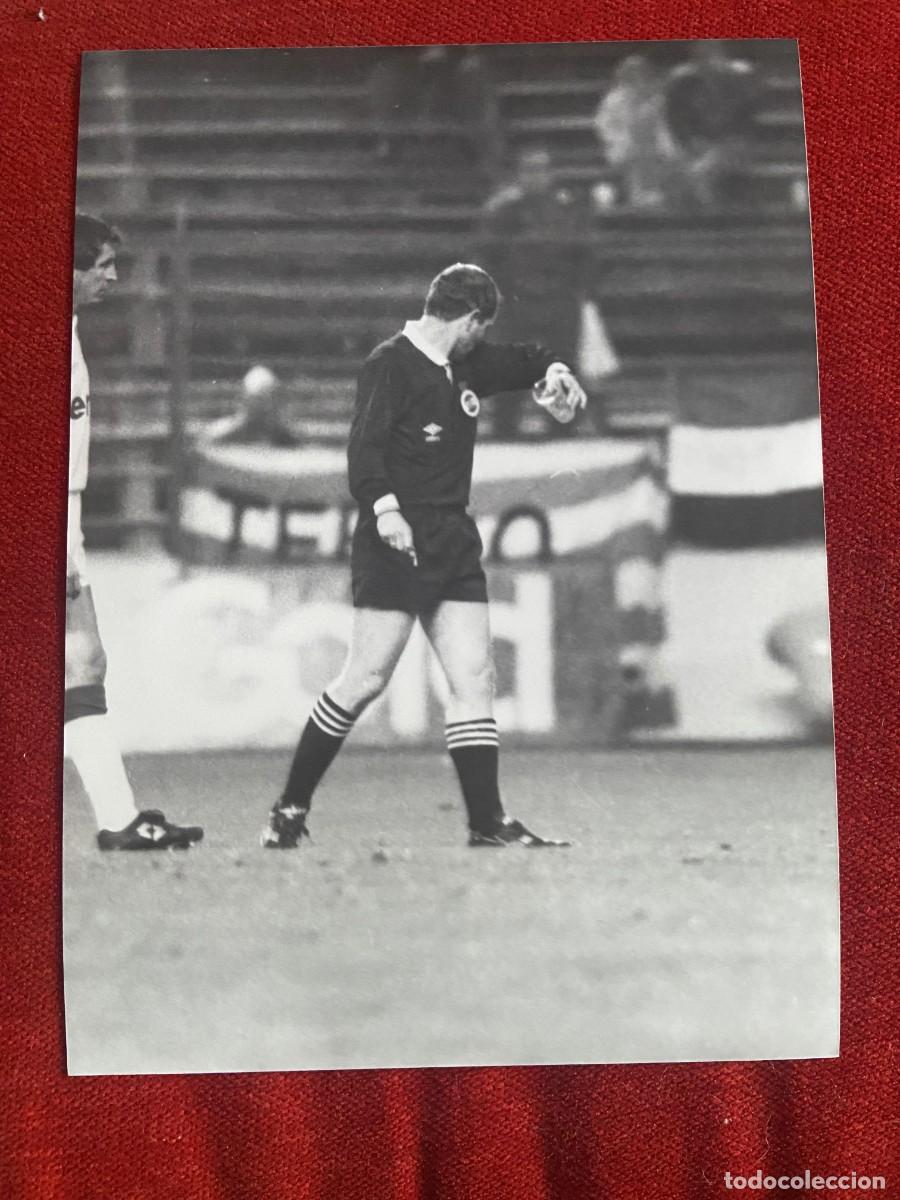 Sports collectibles: FF1899 FOTO FOTOGRAFIA ORIGINAL FUTBOL AGRESION HERIDA ARBITRO VASO CRISTAL DESCONOZCO QUIEN ES??