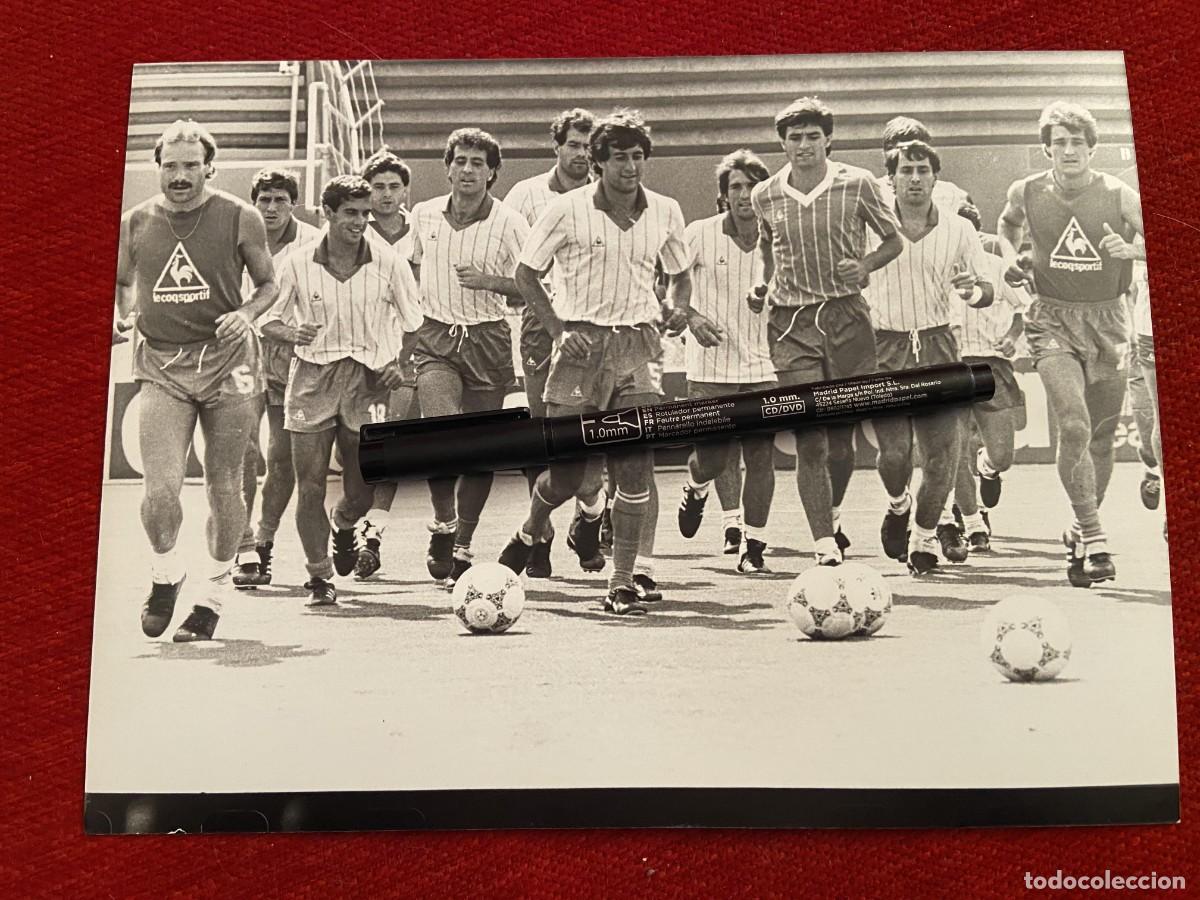 Collectionnisme sportif: F33982 FOTO FOTOGRAFIA ORIGINAL SELECCION ESPA&Ntilde;OLA ESPA&Ntilde;A MICHEL CALDERE RINCON QUIQUE SETIEN ZUBI