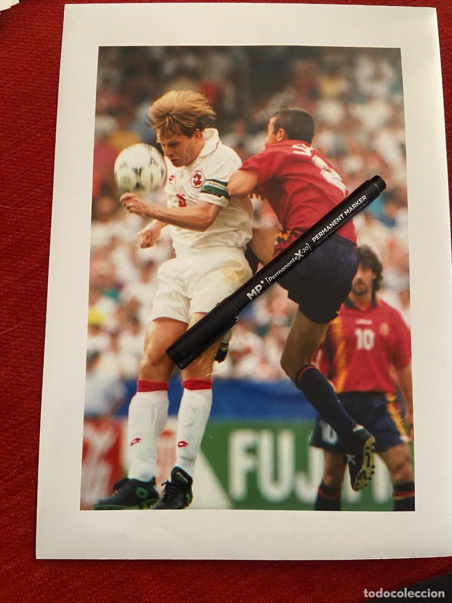 Sports collectibles: FF1927 FOTO FOTOGRAFIA ORIGINAL MUNDIAL 1994 ESPA&Ntilde;A SUIZA LUIS ENRIQUE GEIGER