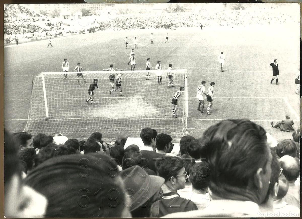 Collectionnisme sportif: REAL BETIS BALOMPIE BENITO VILLAMARIN PARTIDO ATHLETIC DE BILBAO FOTOGRAFIA UNICA 10X7 LM34