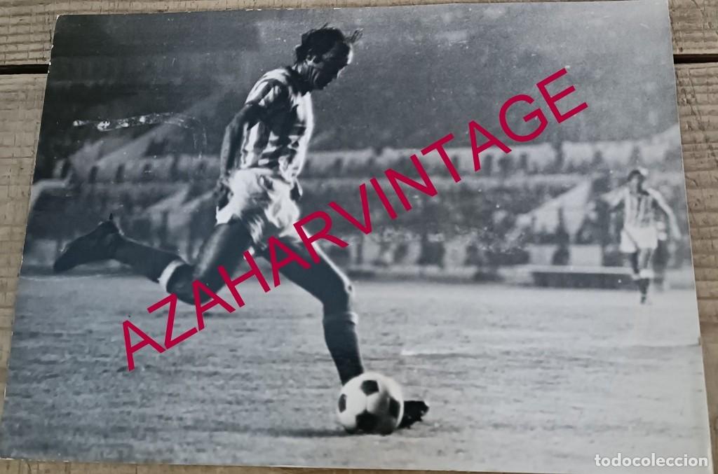 Collectionnisme sportif: A&Ntilde;OS 70, ANTIGUA FOTOGRAFIA JUGADOR DEL REAL BETIS, JUAN GARCIA SORIANO, 178X128MM