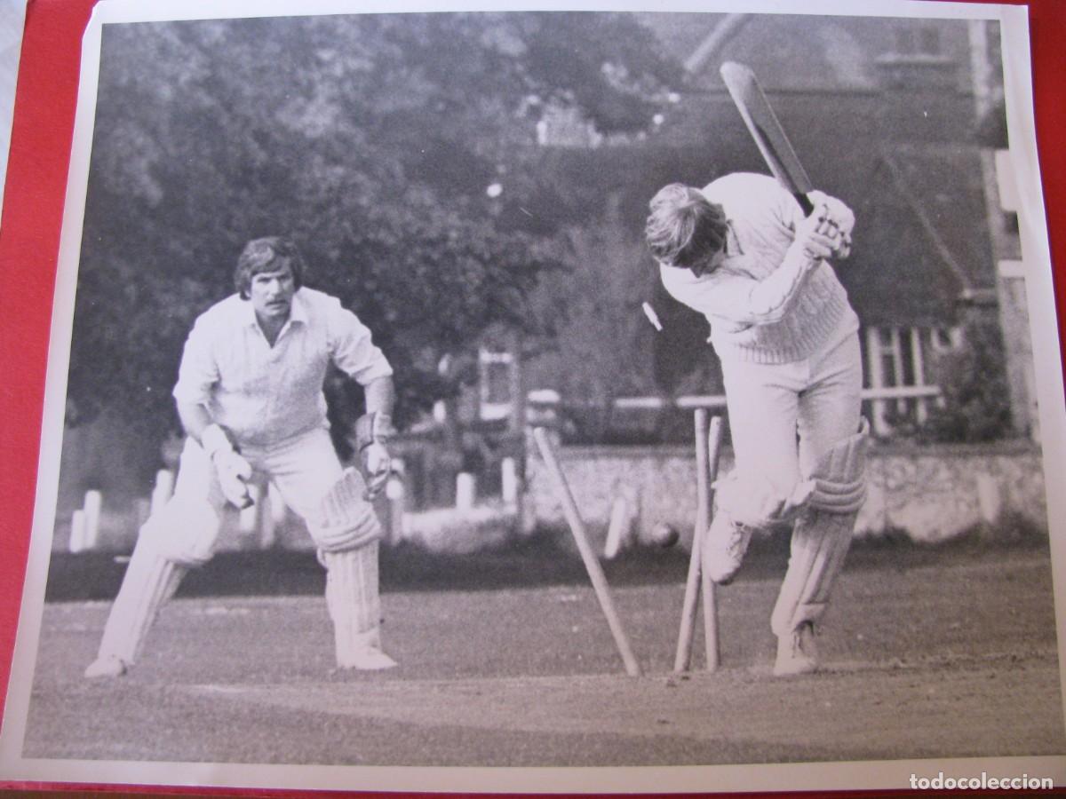 Sports collectibles: FOTO DE UN PARTIDO DE CRICKET. SIN IDENTIFICAR. 25,5X20 CM.