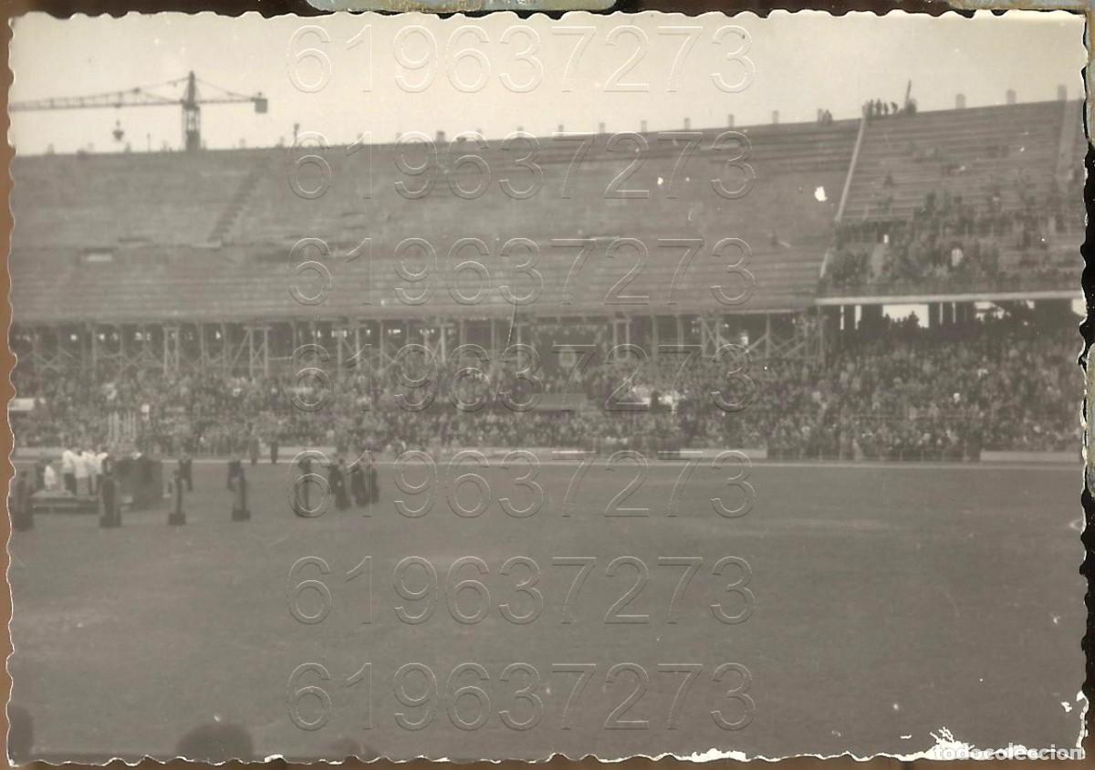 Collectionnisme sportif: REAL BETIS BALOMPIE ESTADIO OBRAS CONSTRUCCION EFEMERIDE FOTOGRAFIA UNICA A&Ntilde;OS 50 10X7 LM48