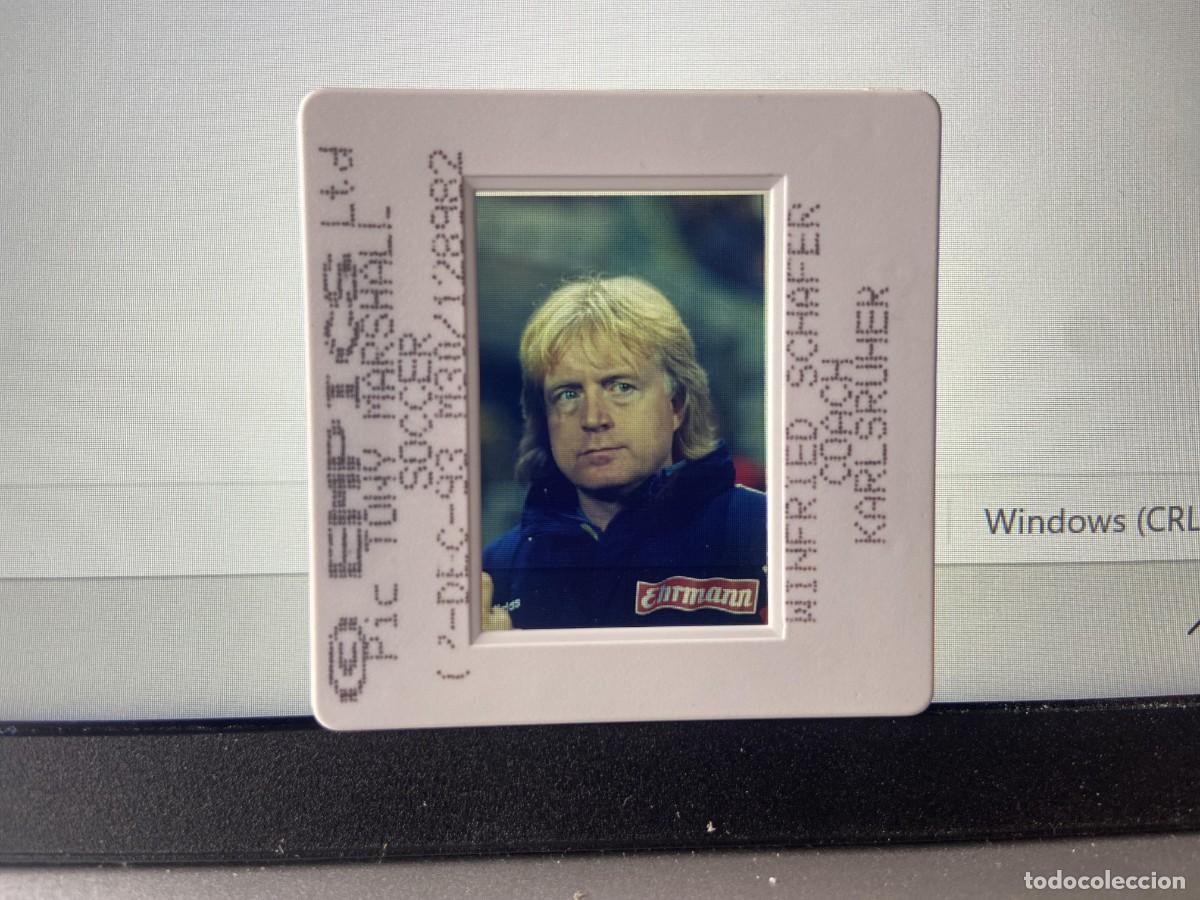 Collectionnisme sportif: DIAPOSITIVA ORIGINAL FOTOGRAFIA FOTO KARLSRUHER (2-12-1993) WINFRIED SCHAFER ENTRENADOR