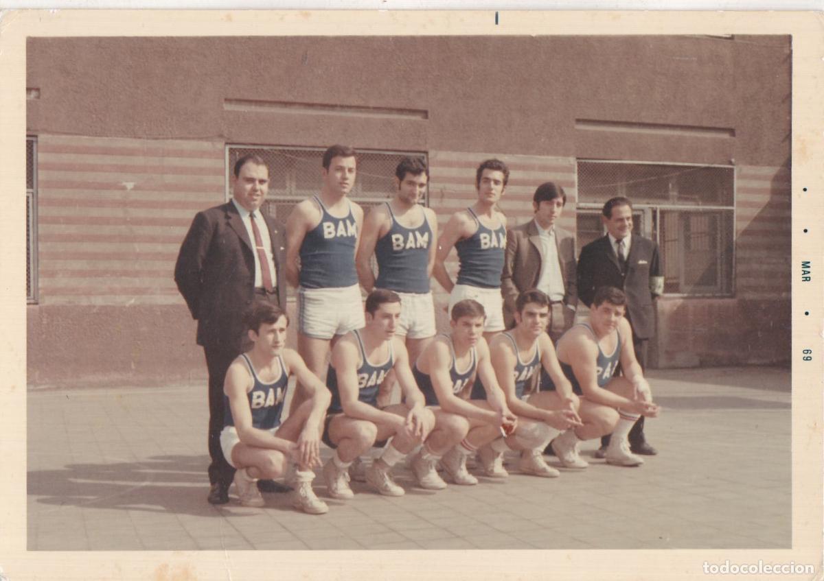 Collectionnisme sportif: ANTIGA FOTOGRAFIA DEL EQUIP B&Agrave;SQUET ATENEU MONTSERRAT - B.A.M. &ndash; ANYS 60