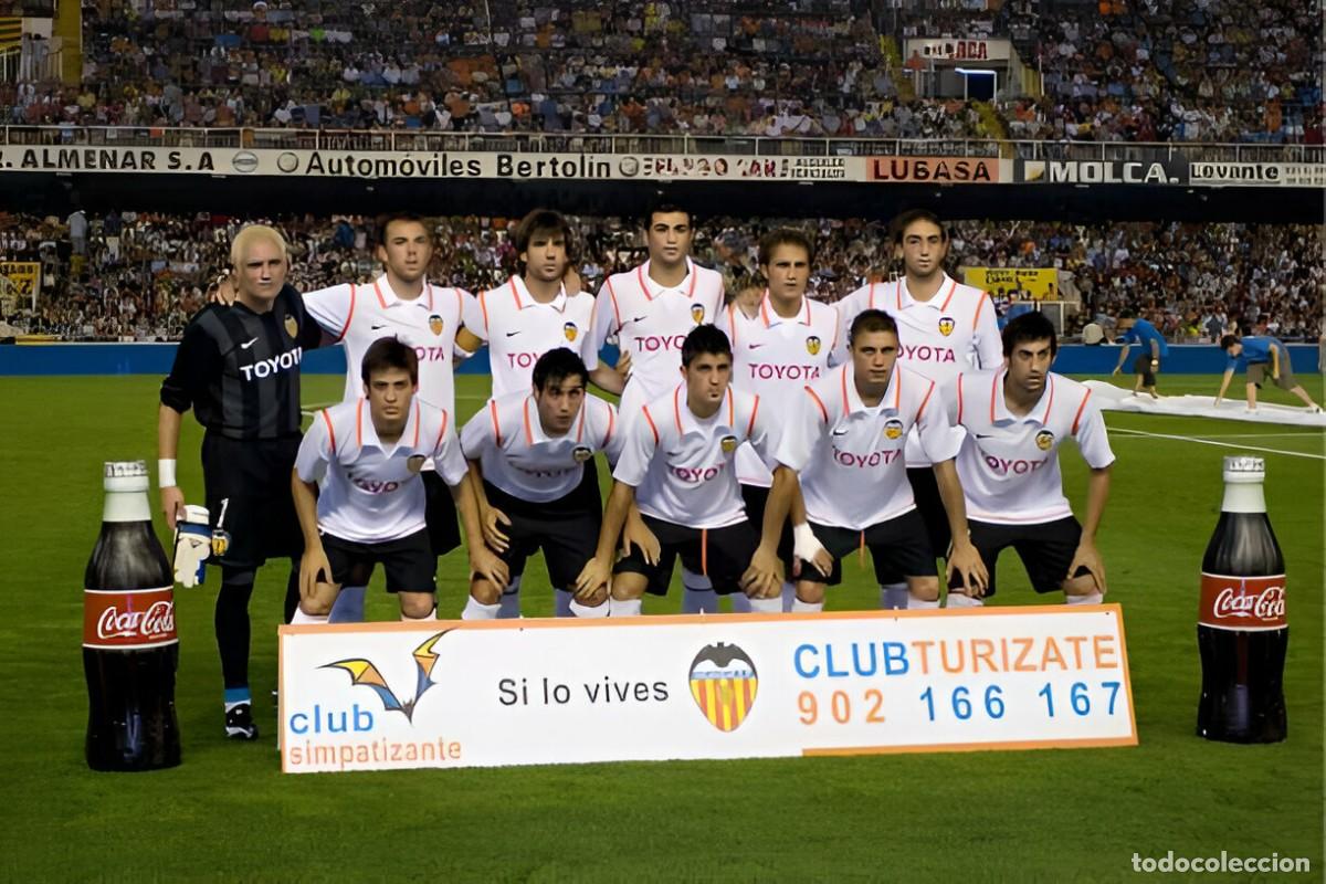 Coleccionismo deportivo: VALENCIA C.F. ALINEACIÓN PARTIDO CHAMPIONS 2007-2008 EN MESTALLA VS EL ELFSBORG. FOTO
