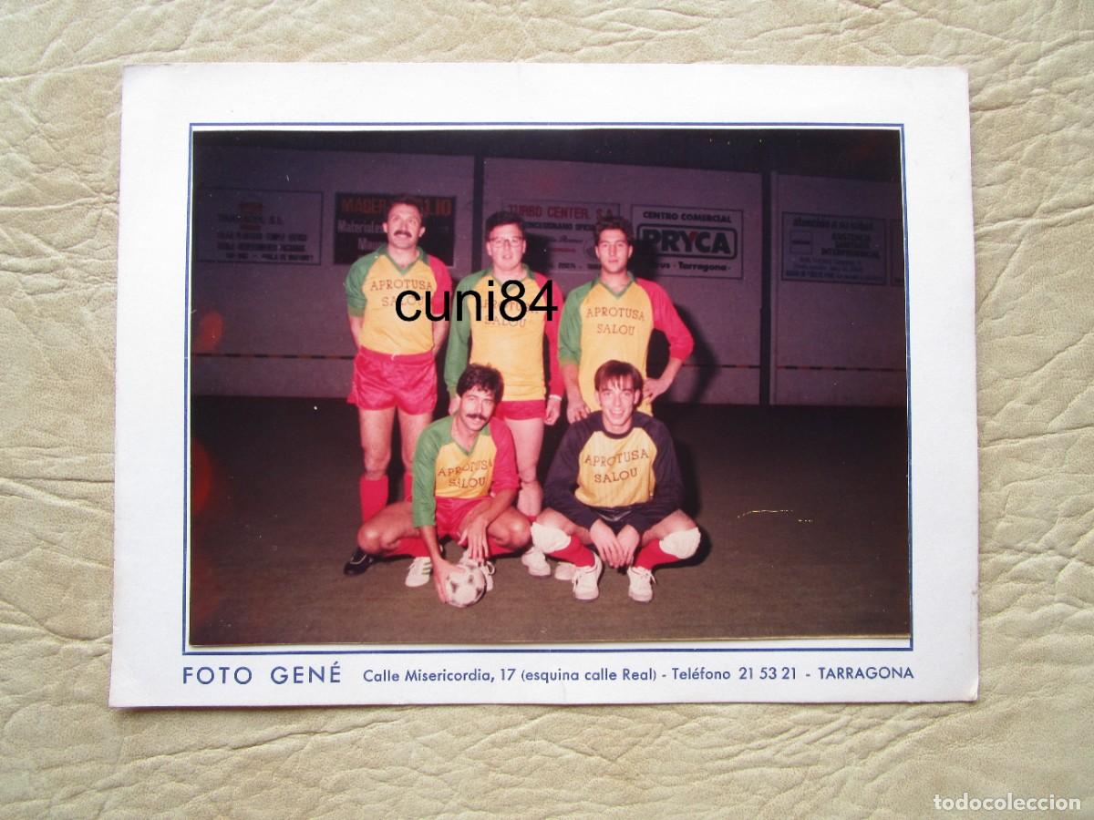 Collectionnisme sportif: antigua fotografia equipo futbol sala Salou Aprotusa a&ntilde;os 70 - 80