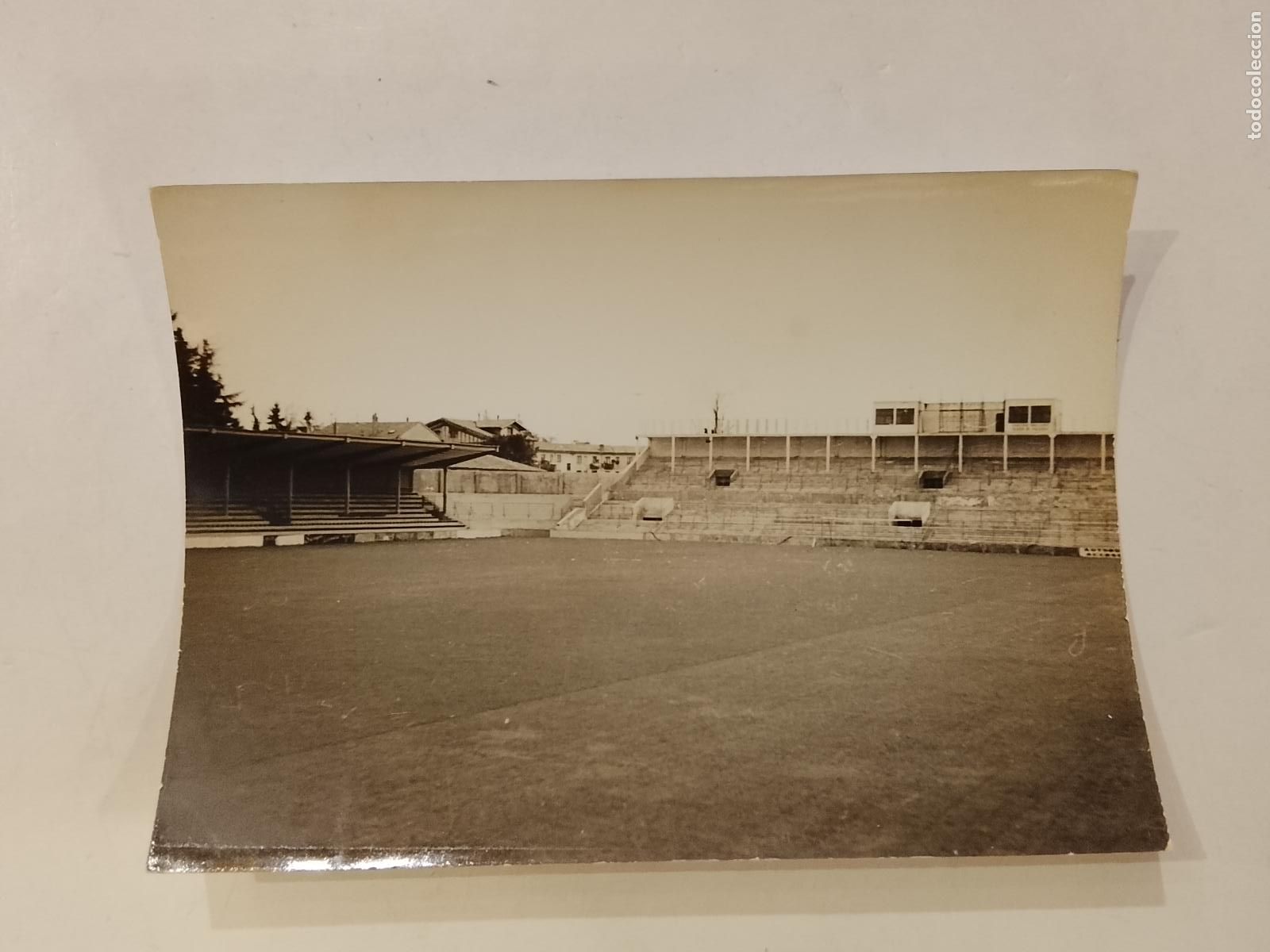 Coleccionismo deportivo: CAMPO DE FUTBOL - PAMPLONA - CAMPO DE SAN JUAN - OSASUNA-FOTOGRAFIA ANTIGUA ESTADIO FUTBOL-(115.372)