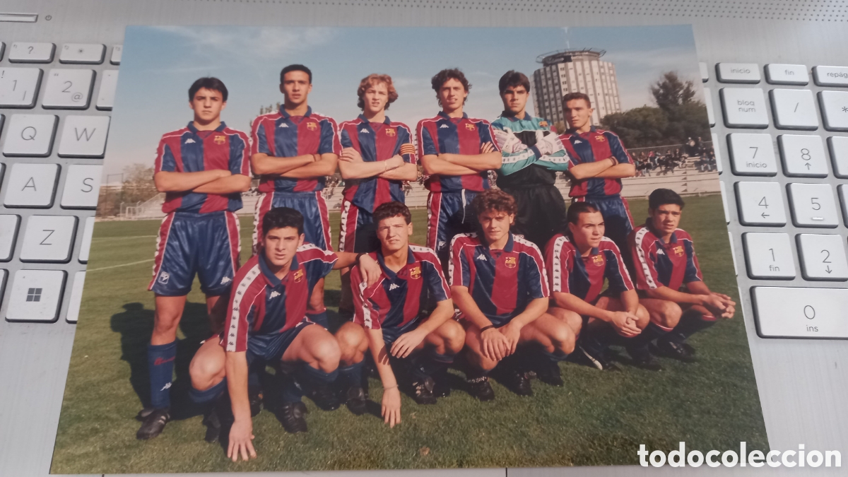 Coleccionismo deportivo: FC BARCELONA. Foto alineaci&oacute;n juvenil o filial. 20 x 15 ctms. Jordi Cruyff-De la Pe&ntilde;a