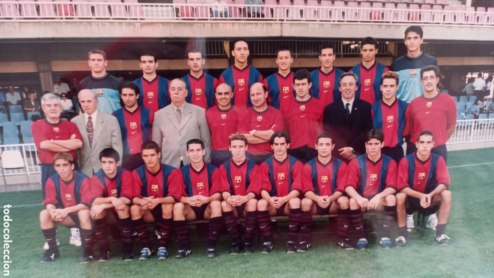 Coleccionismo deportivo: FC BARCELONA. Foto juvenil o filial a&ntilde;os 1990s. 30 x 20 ctms.