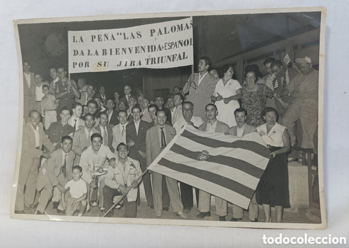 Coleccionismo deportivo: BRANGULI. La pe&ntilde;a las palomas da la bienvenida al ESPA&Ntilde;OL. BARCELONA. Futbol.