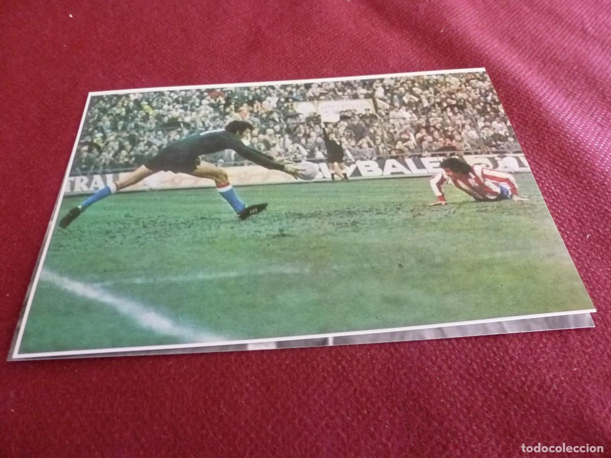 Coleccionismo deportivo: FOT MATE (11 X 15) IRIBAR EN UN ATH.CUB BILBAO-AT.MADID