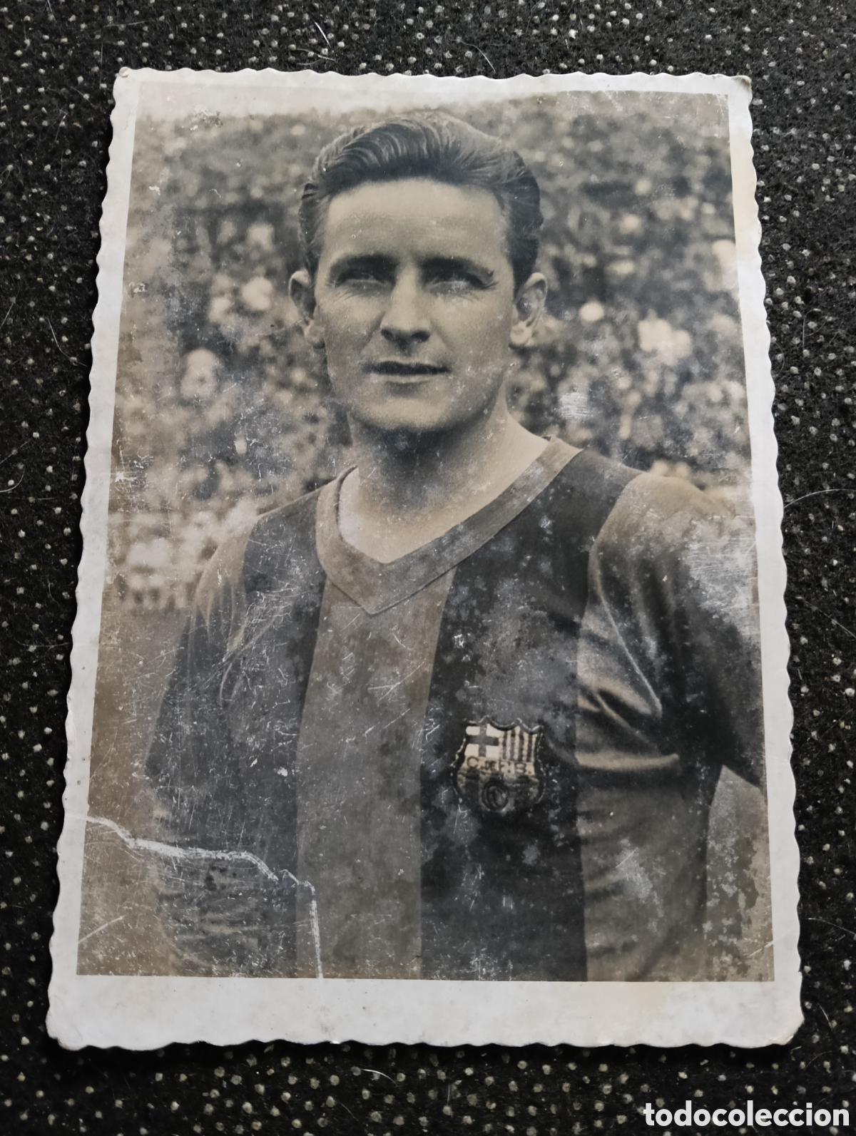 Coleccionismo deportivo: Fotograf&iacute;a de Mariano Gonzalo jugador del F&uacute;tbol Club Barcelona, algo sucia.