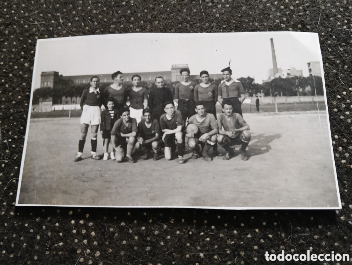 Coleccionismo deportivo: Real Stadium Club Ovetense (antecesor del Real Oviedo) En el reverso de la fotograf&iacute;a 10,5 x 6,5