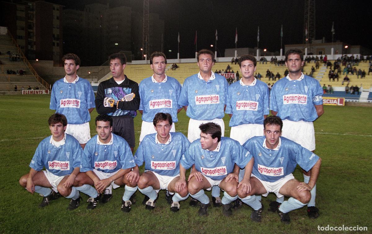 Coleccionismo deportivo: FOTOGRAF&Iacute;A POLIDEPORTIVO EJIDO 1992/93