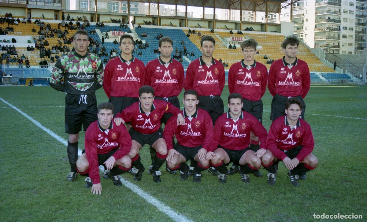 Coleccionismo deportivo: FOTOGRAF&Iacute;A RCD MALLORCA 1993/94