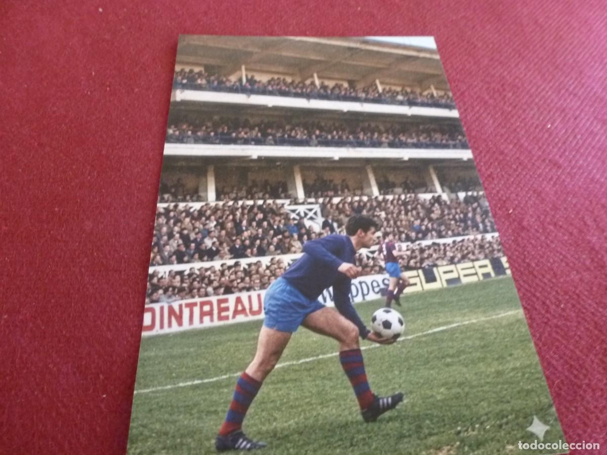 Coleccionismo deportivo: FOTO MATE(11 X 15) SADURNI(BAR&Ccedil;A) EN ATOCHA EN UN REAL SOCIEDAD-FC BARCELONA