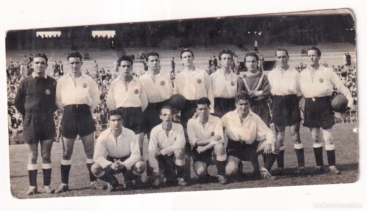 Collezionismo sportivo: Fotograf&iacute;a el club de futbol Boeticher y Navarro leader, Foto Vazquez Molero. 10,50 x 5,50 cm