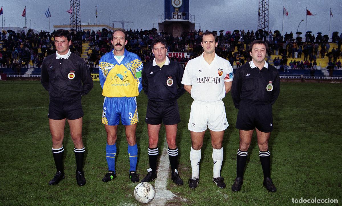 Coleccionismo deportivo: FOTOGRAFIA C&Aacute;DIZ CF VALENCIA CF 1991/92 (15 X 10)