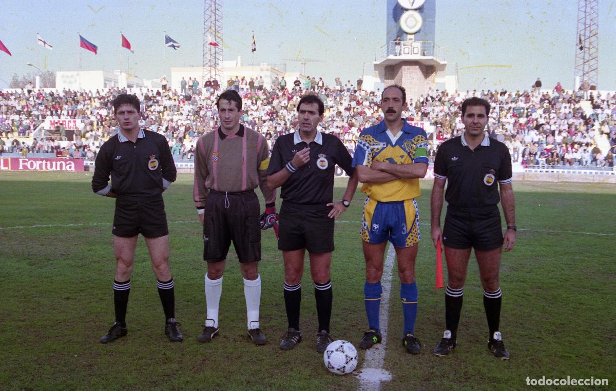 Coleccionismo deportivo: FOTOGRAFIA CAPITANES C&Aacute;DIZ CF RCD ESPANYOL 1992/93 (15 X 10)