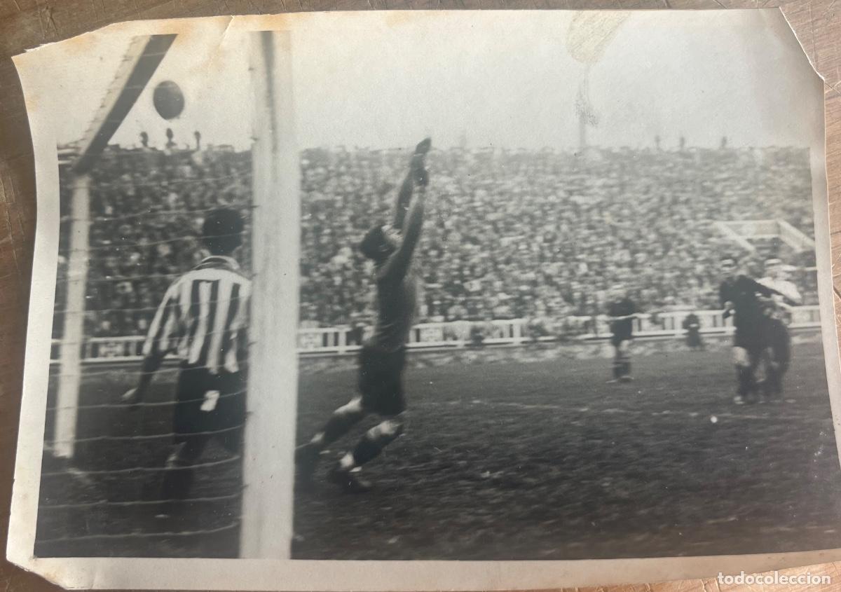 Coleccionismo deportivo: FOTOGRAF&Iacute;A ORIGINAL DEL FUTBOL CLUB BARCELONA 1920&rsquo;S CAMPO DE LAS CORTS.