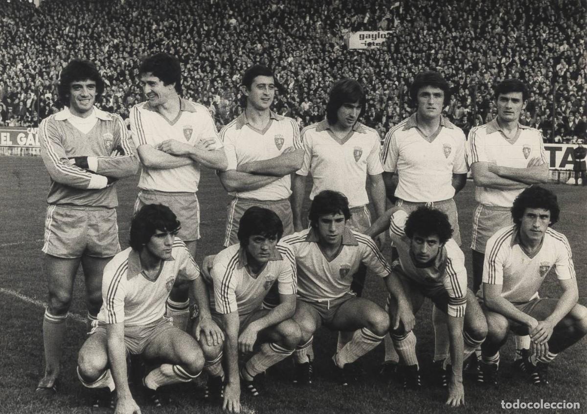 Coleccionismo deportivo: R. ZARAGOZA. ALINEACI&Oacute;N PARTIDO DE LIGA 1979-1980 EN EL MOLIN&Oacute;N VS S. GIJ&Oacute;N. FOTO