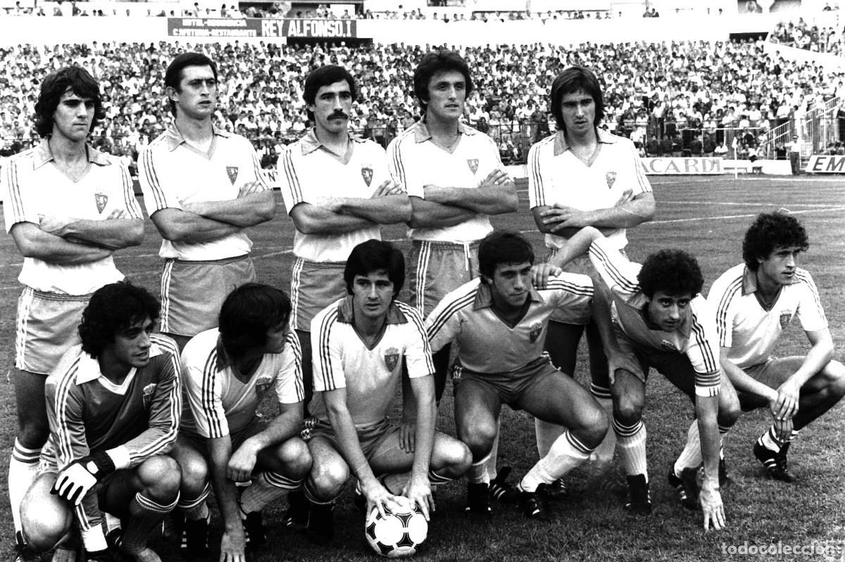 Coleccionismo deportivo: R. ZARAGOZA. ALINEACI&Oacute;N PARTIDO DE LIGA 1979-1980 EN LA ROMAREDA VS EL BETIS. FOTO