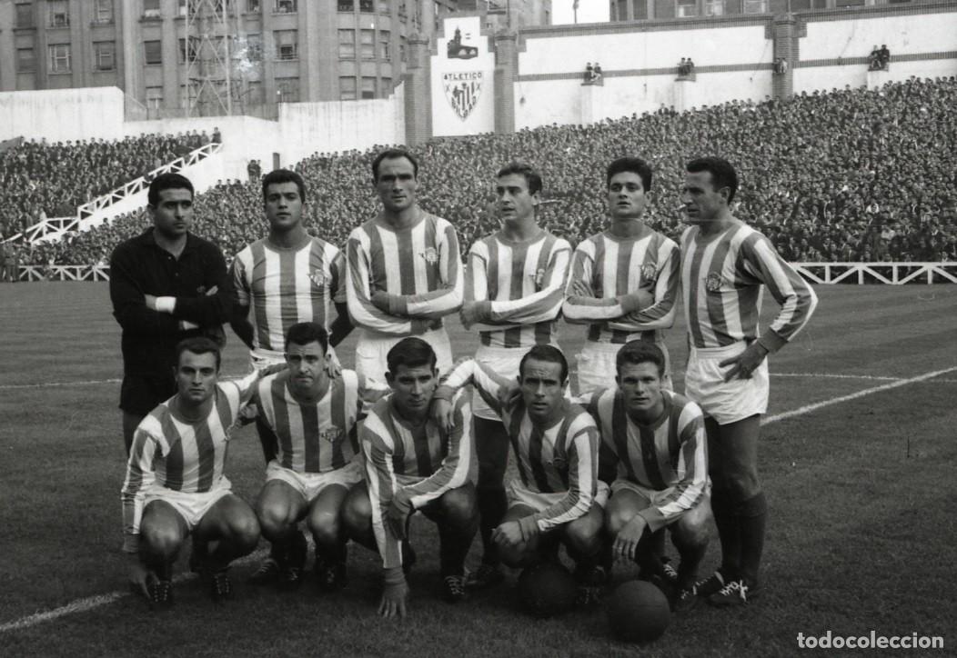 Coleccionismo deportivo: R. BETIS B. ALINEACI&Oacute;N PARTIDO DE LIGA 1963-1964 EN SAN MAM&Eacute;S VS ATH. BILBAO. FOTO