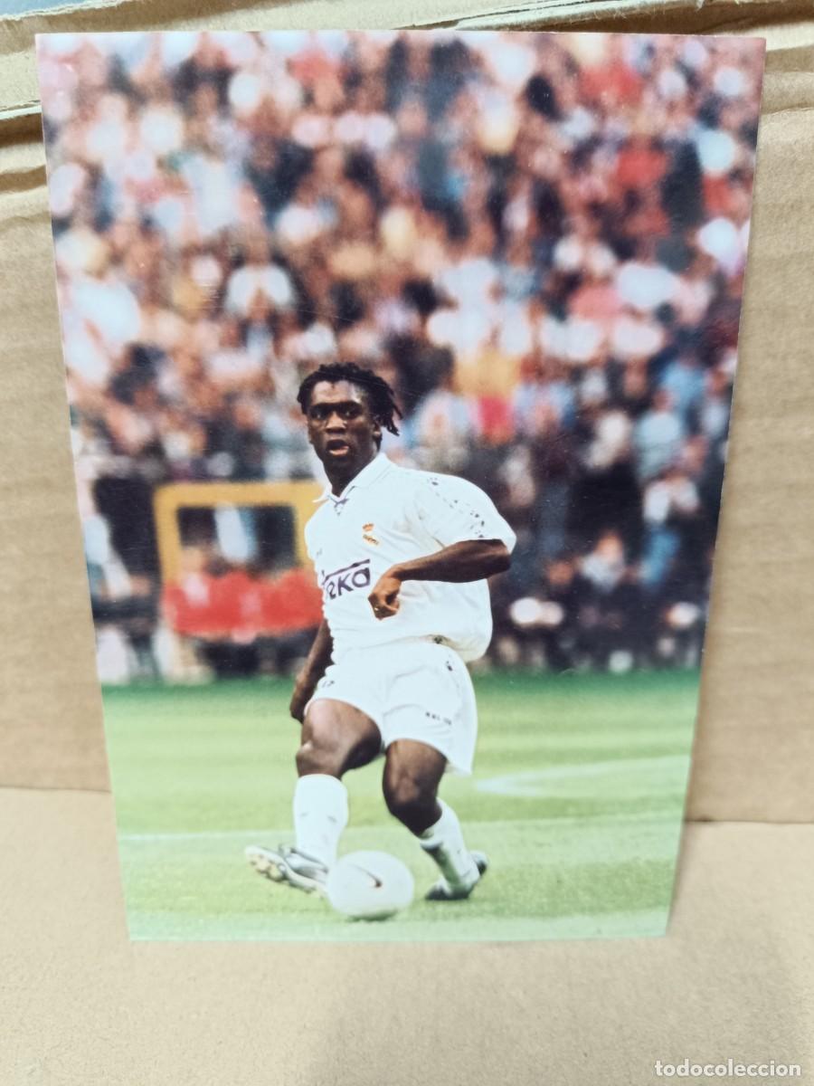 Colecionismo desportivo: ANTIGUA FOTO ORIGINAL DE CLARENCE SEEDORF, JUGANDO UN PARTIDO DEL REAL MADRID, FUTBOL -P25