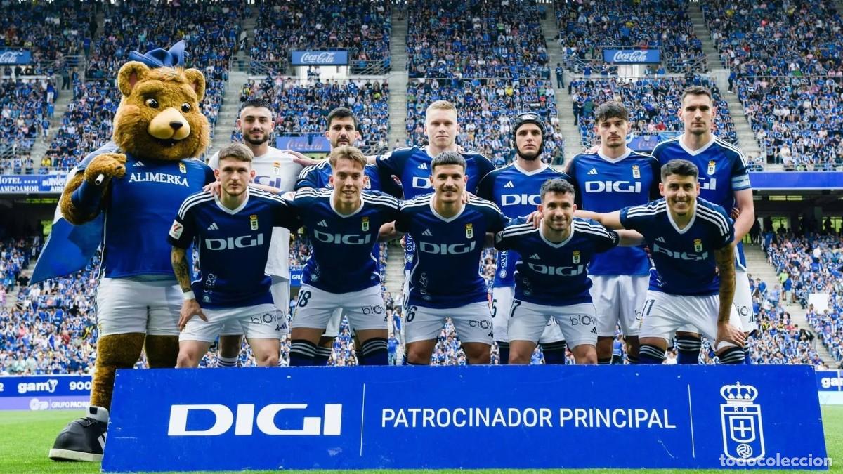 Coleccionismo deportivo: R. OVIEDO. ALINEACI&Oacute;N PARTIDO PROMOCI&Oacute;N 1&ordf; DIVISI&Oacute;N 2024 EN EL C. TARTIERE VS EL ESPA&Ntilde;OL. FOTO