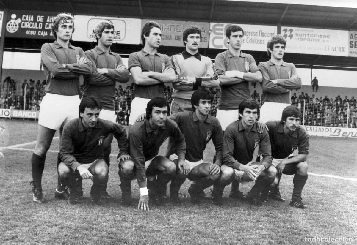 Coleccionismo deportivo: R. OVIEDO. ALINEACI&Oacute;N PARTIDO DE LIGA 1978-1979 EN ANDUVA VS MIRAND&Eacute;S. FOTO