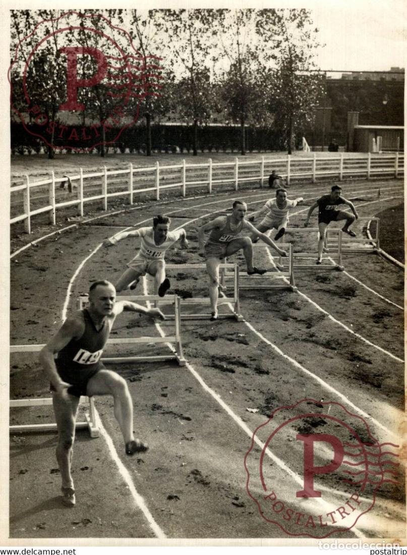 Coleccionismo deportivo: STADE DE FRANCE 900 METRES HAIES PANS VIRAGE ATHL&Eacute;TIQUE 18*13CM Photo Meurisse Paris collectionme