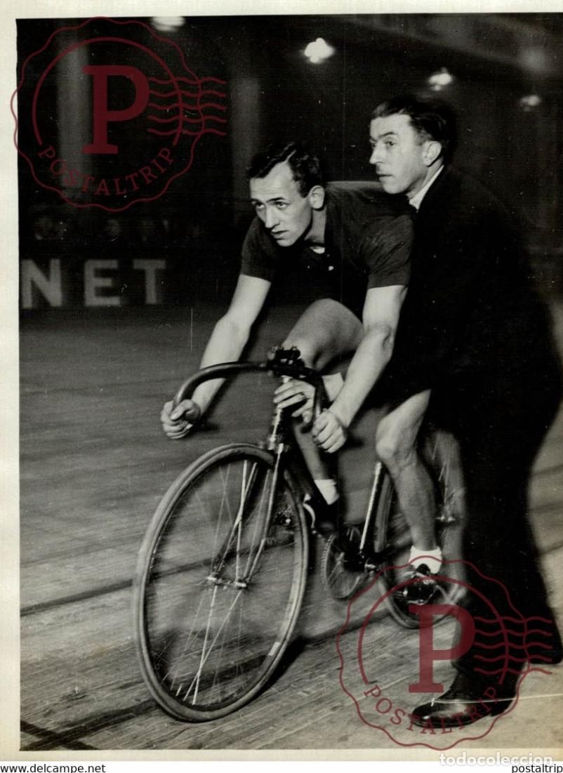 Coleccionismo deportivo: VAN HOUT CHAMPION DU MONDE RECORD DU MONDE DE LHEURE VELO BICI CICLISMO 18*13CM Photo Meurisse Pari
