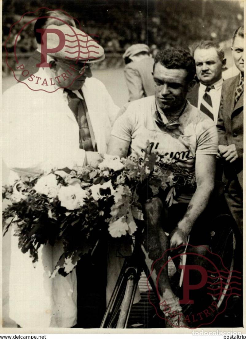Colecionismo desportivo: CIRCUIT DE PARIS LE GREVES VAINQUEUR VELO BICI CICLISMO 18*13CM Photo Meurisse Paris collectionmeu