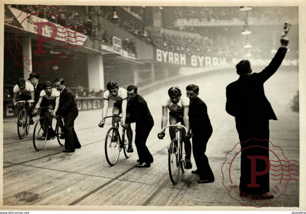 Collectionnisme sportif: VOL D HIV POURSUITE PREOLYMPIQUE EQUIPE UNIVERSITAIRE VELO CICLISMO 18*13CM Photo Meurisse Paris co
