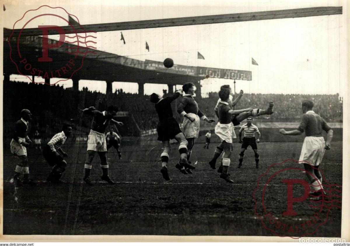 Coleccionismo deportivo: RACING CLUB DE PARIS CONTRE RC STRASBOURG FOOTBALL 18*13CM Photo Meurisse Paris collectionmeurisse