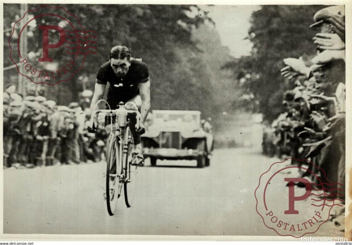 Coleccionismo deportivo: GRAND PRIX BELGIQUE ARRIVEE JEAN AERTS VAINQUER VELO CICLISMO CYCLISTE 18*13CM Photo Meurisse Paris