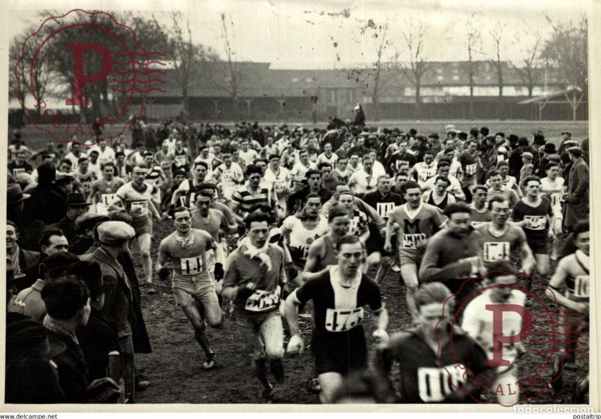 Coleccionismo deportivo: AU POLYGONE DE VINCENNES ATHL&Eacute;TISME ATHLETICS ATLETISMO 18*13CM Photo Meurisse Paris collectionmeu