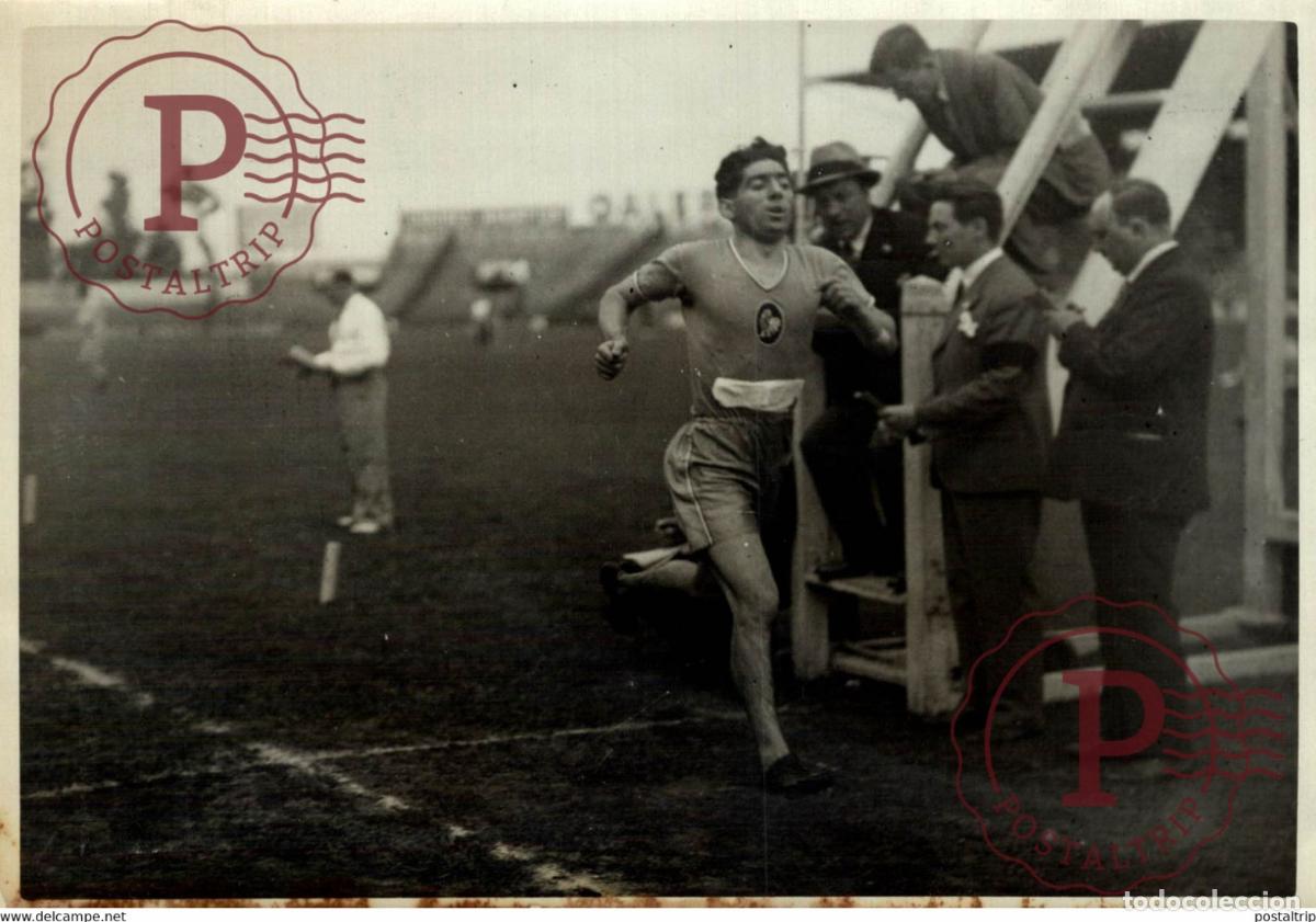 Coleccionismo deportivo: COLOMBES LARRIVEE DE REROLLE 3000 M STEE ATHL&Eacute;TISME ATHLETICS ATLETISMO 18*13CM Photo Meurisse Pari