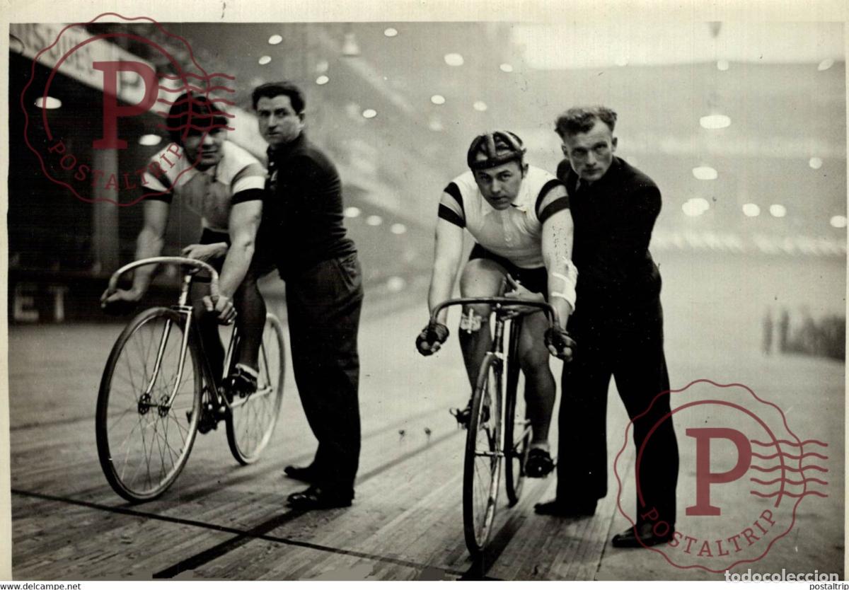 Coleccionismo deportivo: AU VEL DHIV MATCH FRANCO BELGE HUYBREETS CORDE ET JEZ CICLISMO CYCLISTE 18*13CM Photo Meurisse Pari