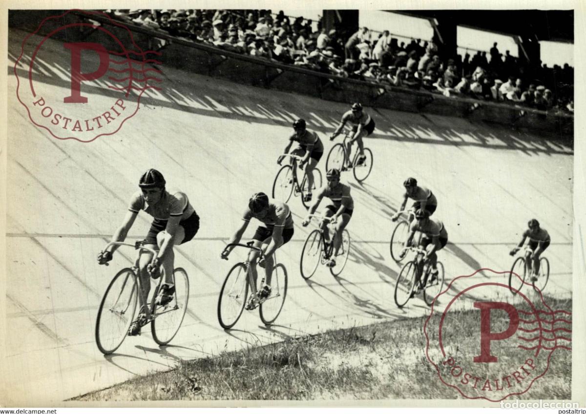 Coleccionismo deportivo: PARC DES PRINCES GRAND PRIX DE FRANCE PASSAGE MAGNE CICLISMO CYCLISTE 18*13CM Photo Meurisse Paris c
